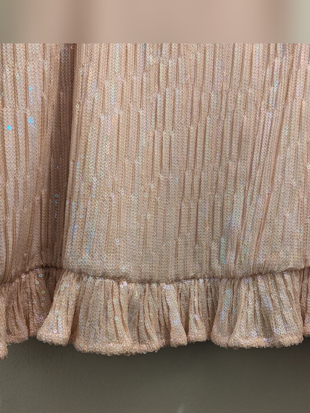 Anthropologie Amelie Sequin Shimmery Blush Pleated Ruffle Spaghetti Cami Top- 10 - Picture 7 of 14